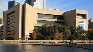 Photo source: J. Erik Jonsson Central Library in downtown Dallas, Texas